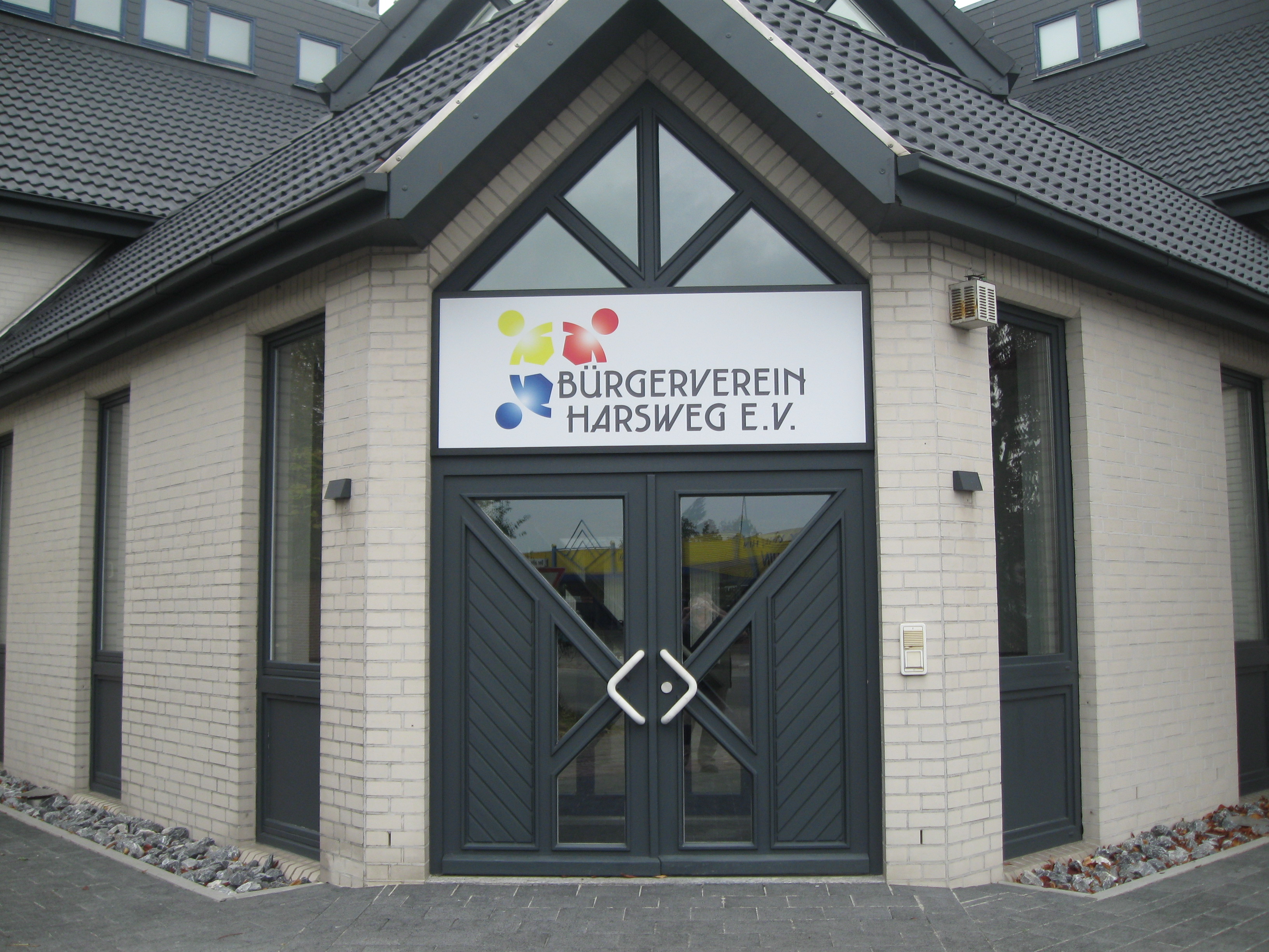 Haupteingang
                  Auricher Straße